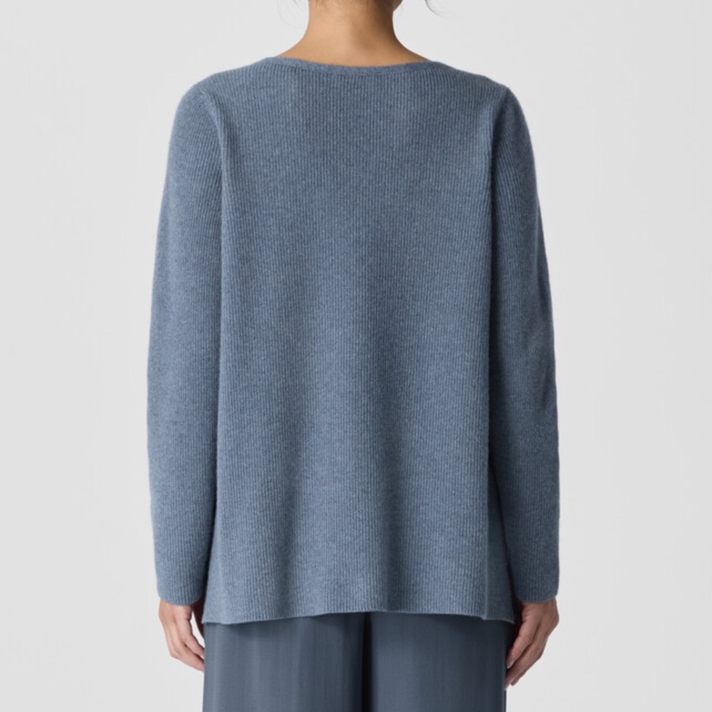 NWOT! Eileen Fisher Italian Cashmere V-Neck Sweater in “eclipse” - Picture 4 of 15
